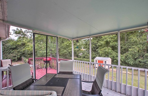 Greenville - Spartanburg Cabaña | NEW! Greenville Cottage w/ Private Backyard & Deck