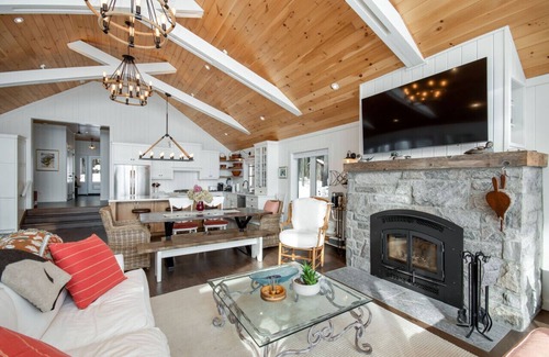 Muskoka Lakes Casa | Greenwood Cottage, Lake Muskoka