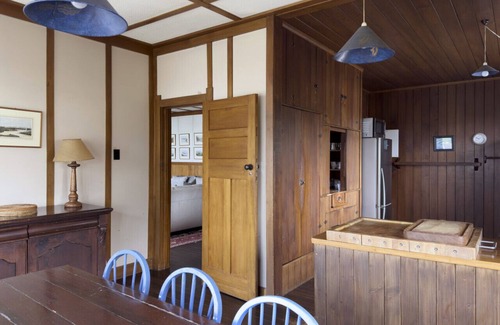 Hilltop Villa | Greenwood Lodge at Lake Taupo | Lakeside Escape w/ Beach, Lawn & Mooring