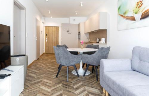 Stare Miasto Apartamento | Grey Harmony Apartment by UniqueRent