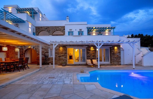 Agios Fokas Casa | VILLA DE MÁRMOL GRIS AFIOS FOKAS TINOS