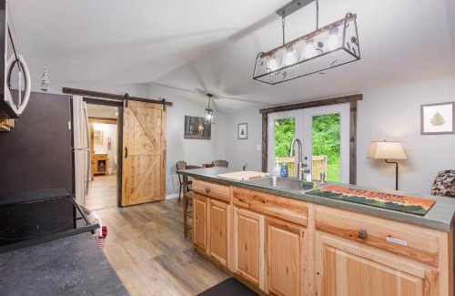 Logan Casa | Grey Pines at Hocking Vacations