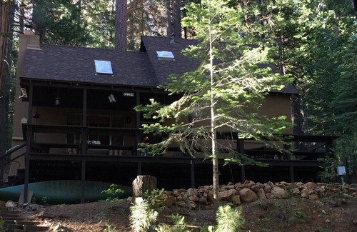 Long Barn Cabina | Grizzly Bear Lodge cerca de Sugarpine Creek