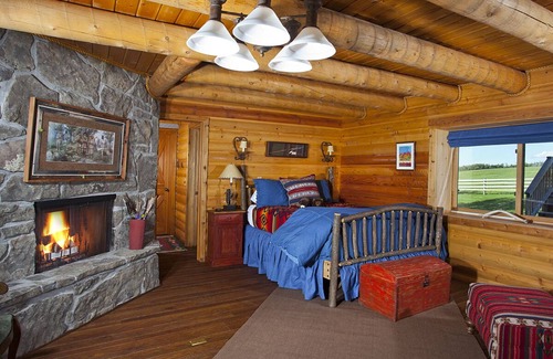 Emigrant Cabina | Rústico retiro elegante cerca de Yellowstone! Ideal para Eventos / Reuniones!