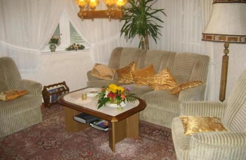 Steinen Apartamento | Große Ferienwohnung Mit Balkon Und Garten