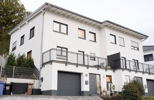 Otterberg Villa | Große Moderne Villa mit Whirlpool