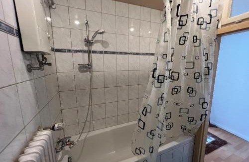 Gieleroth Apartamento | Große Wohnung mit großem Balkon