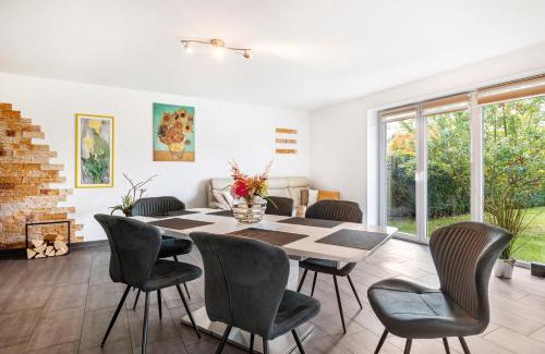 Beselin Casa | Großes Ferienhaus Im Grünen -
