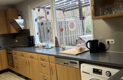 Wehretal Casa | Großes Waldhaus am Radweg