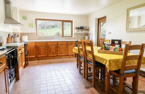 Corwen Cabaña | Groes Lwyd, PENCOED