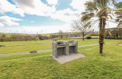 St. Florence Cabaña | Grooms Cottage