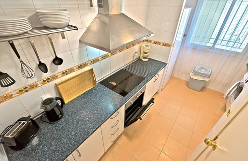 El Puerto de Santa María Apartamento | Groundfloor Apartment with Private BBG and Direct Access to the Pools and Beach