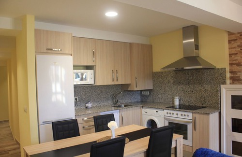 Centro de Comillas Apartamento | apartamento de planta baja en el casco histórico de comillas con terraza privada