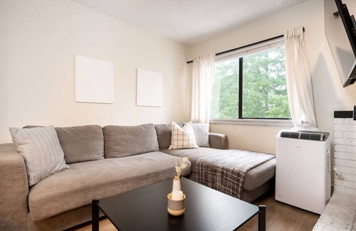 Whistler Creekside Apartamento | Group Stays - Large Renovated with Pool & Hot Tub