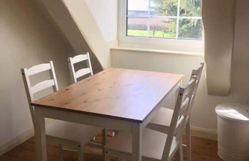 Aubourn Apartamento | Grove Farm Old Granary, 1st floor Loft Apartment, Includes Continental Breakfast