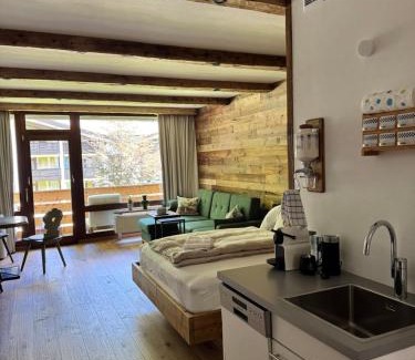 Sankt Martin bei Lofer Apartamento | Grubhof Schlosspark, Chalet-Stil mit Pool und Bergblick