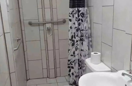 Punta Leona Cabina | Guacalillo Cabaña con Piscina