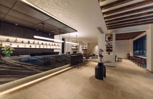 Haizhu Hotel | Guangzhou Shamian Island YATLAND