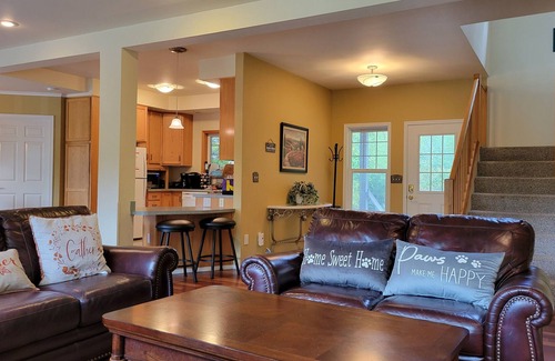 Anacortes Casa | Casa de vacaciones en la isla de Güemes: casa privada 4 dormitorios / 2 áticos, ideal para familias