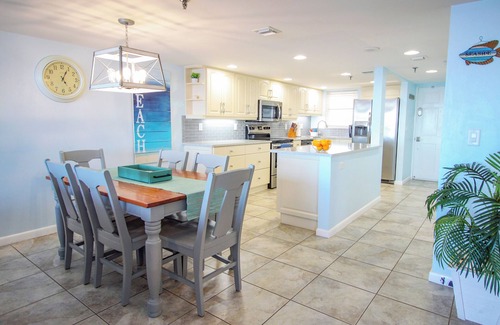 Ormond-by-the-Sea Condominio | Direct frente al mar Beach Condo Balcón Piscina Estacionamiento Ubicación ideal