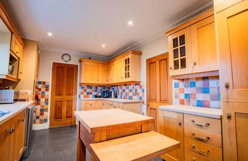 Whaddon Casa | Guest Homes | Longscroft Manor