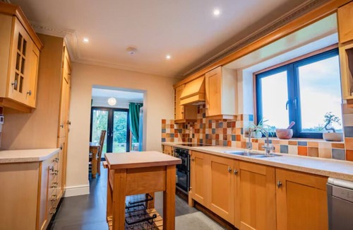 Whaddon Casa | Guest Homes | Longscroft Manor