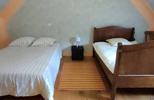 Plevin Casa | Guest House '2 Chambres Chez Alex Et Michel' with Shared Terrace, Shared Garden and Wi-Fi