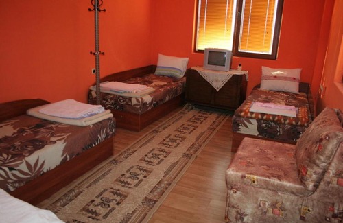 Dve Mogili Casa | Guest House Edelvais