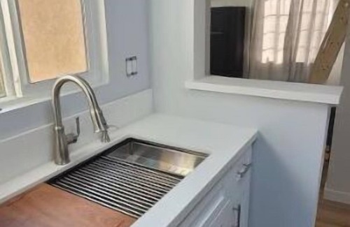 Downey Apartamento | Guest House in Downey!