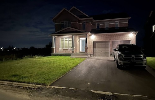 Russell Casa | Guest house in Russel Ontario, 25 mints away from Ottawa downtown .
