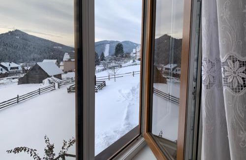 Polyanytsya Casa | Guest House Velet