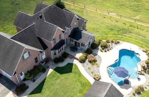 Sudlersville Casa | Guest Lodge | Private Pool | Outdoor Dining | Game Room