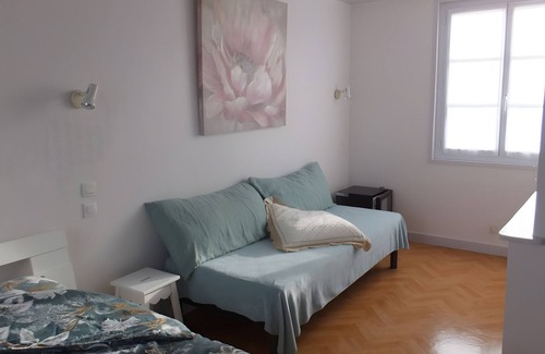Ars-en-Re Cama Y Desayuno | Habitación de huéspedes Heraudeau 1 - con jardín común y aire acondicionado