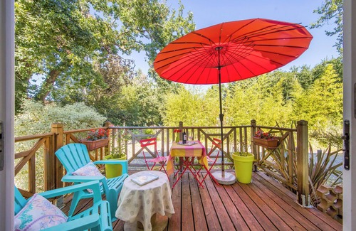 Le Porge Apartamento | Habitación de huéspedes 'La Côte D'Argent Coquelicot' con terraza privada, jardín privado y Wi-Fi