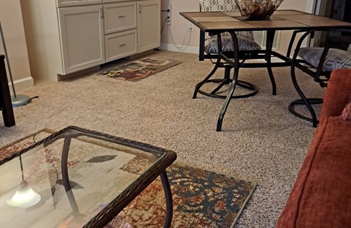 Winston - Salem Apartamento | Acogedora suite de invitados en Winston Salem