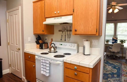 Folsom Casa | Guesthouse in the heart of Historic Folsom