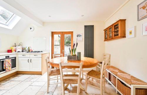 Hammersmith Apartamento | GuestReady - Charming family retreat in London
