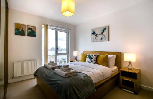 Peninsula Apartamento | GuestReady - Comfort by the Thames