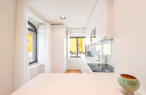 Paco De Arcos Apartamento | GuestReady - Conde das Acáçovas 1D