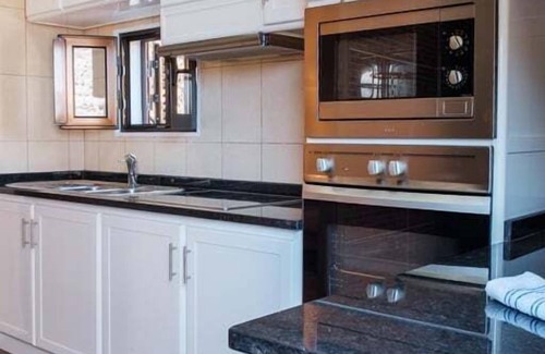 Porto Moniz Chalet De Esquí | GuestReady - Refugio mágico en Madeira