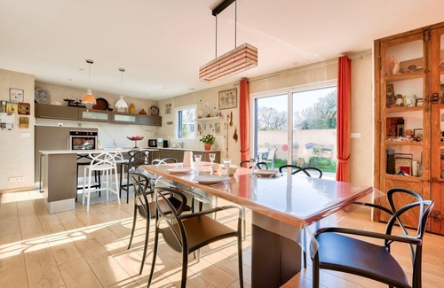 Puilboreau Casa | GuestReady - Variedad Sho en Puilboreau
