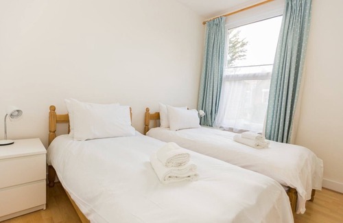 Hoe Street Apartamento | GuestReady - Vibrante w Vista al jardín en Walthamstow