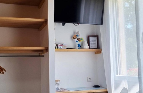 La Salvetat-sur-Agout Casa | alojamiento y desayuno 'Chambre D'Hôtes Vésoles' con terraza compartida, Wi-Fi y aire acondicionado