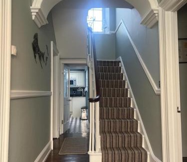 New Quay Casa | Guild Hall, sleeps 8 with parking in New Quay