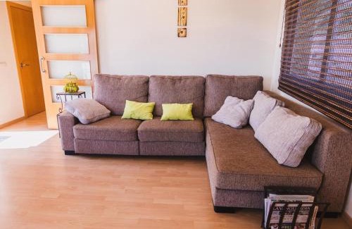 Llanca Apartamento | GUILLEM DE BERGUEDÀ - Àtico en la zona de grifeu con gran terraza y vistas al mar. - ES-228-61