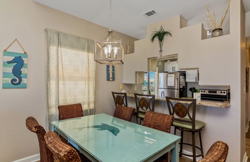 Gulf Shores Casa | Gulf Shores Duplex B Beachfront Pool 4bd