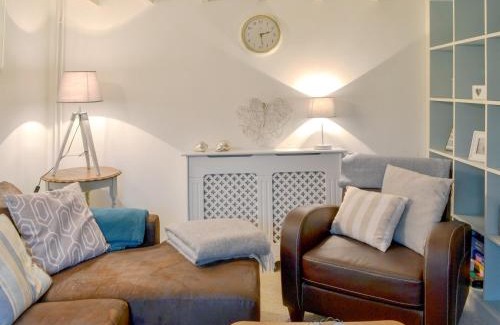 Helstone Casa | Gumburnville