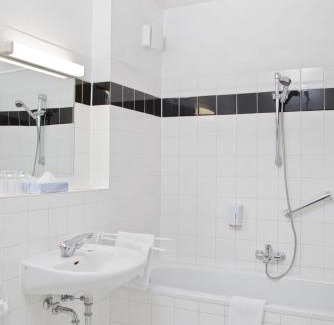 Schorfheide Hotel | Gut Sarnow - Hotel und Restaurant