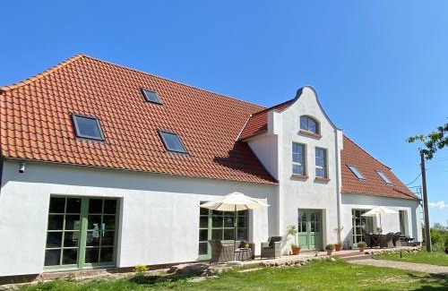 Kenz-Kustrow Casa | Gutshaus Kranichflug