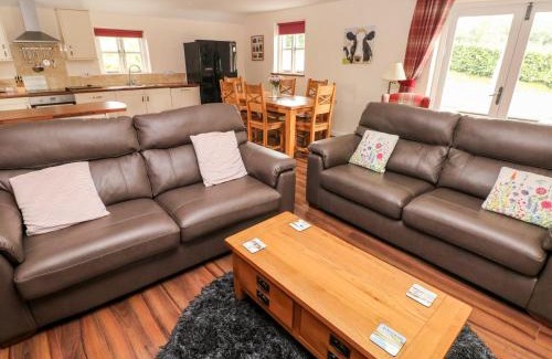 Narberth Casa | Gwyddno Lodge